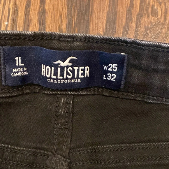Hollister skinny jeans size 25/32 long - Picture 5 of 9